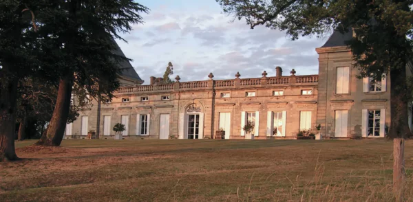 Façade du Château Malfard