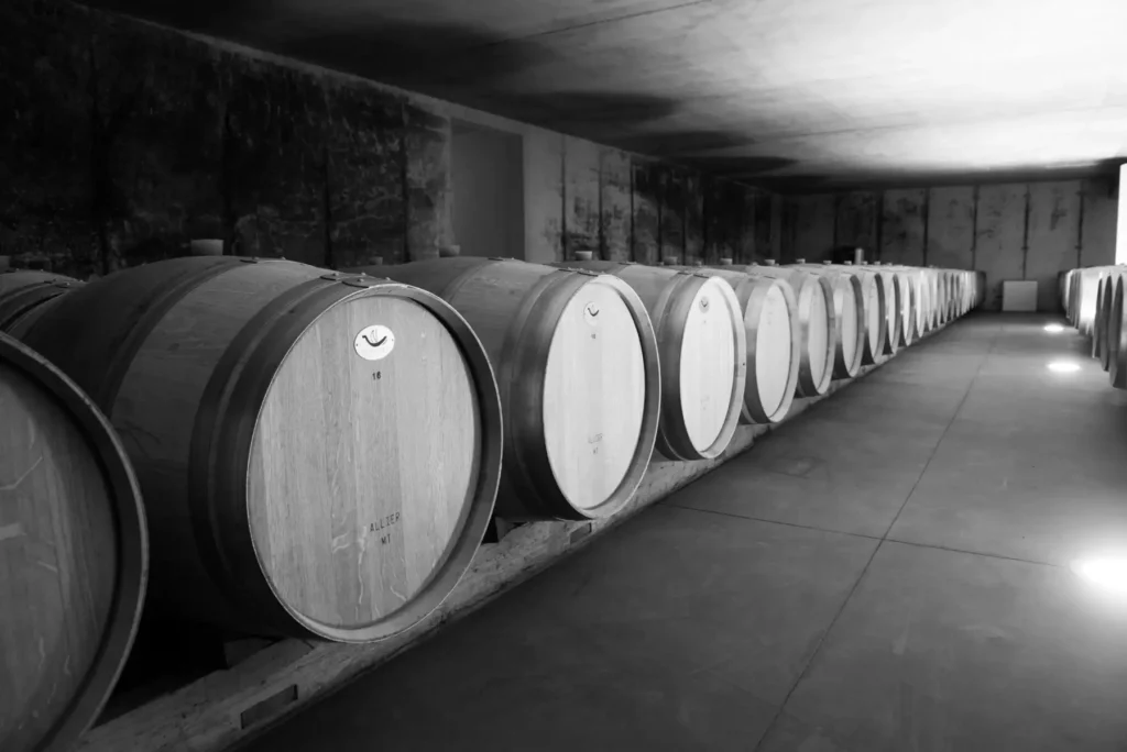 Les barriques du Ch&acirc;teau du Grand Bos