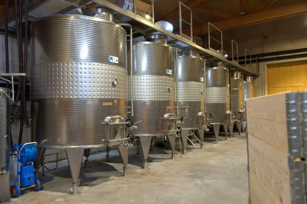 La cuverie du Domaine Barou