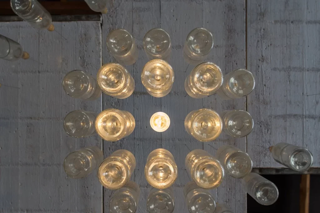 Château de Chambert - Verres préparés pour une dégustation