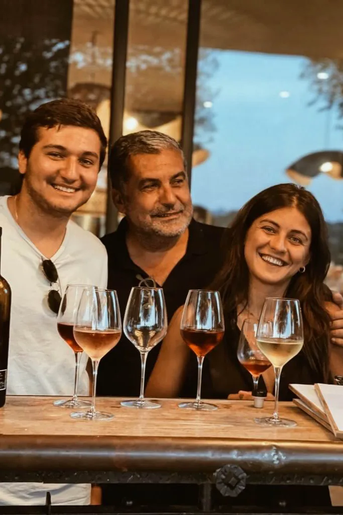 Domaine de Peretti della Rocca - Dégustation des vins du domaine autour d’un comptoir
