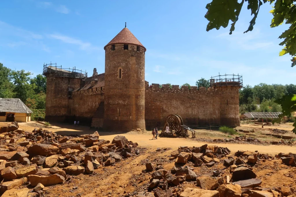 Domaine Roger Pabiot - La tour de Tracy au bord de la Loire