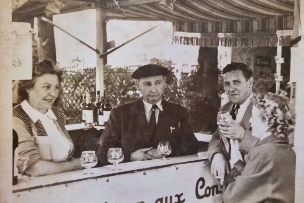 Château Vieux Chevrol - Fernande et Martial Champseix en 1954