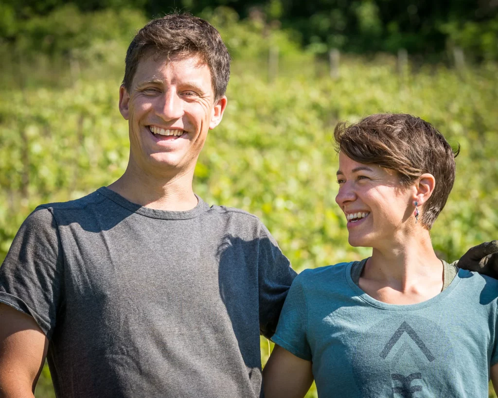 Domaine des Côtes Rousses - Nicolas et Marielle Ferrand dans les vignes