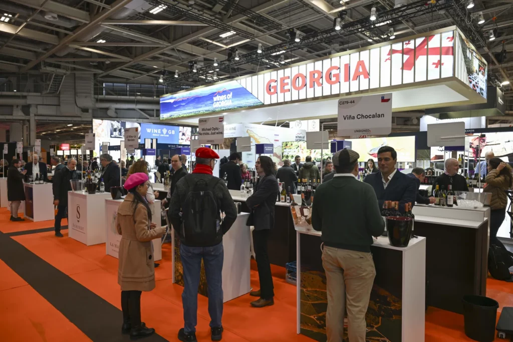 Wine Paris - Hall international du salon, stands de dégustation et pavillon de la Géorgie